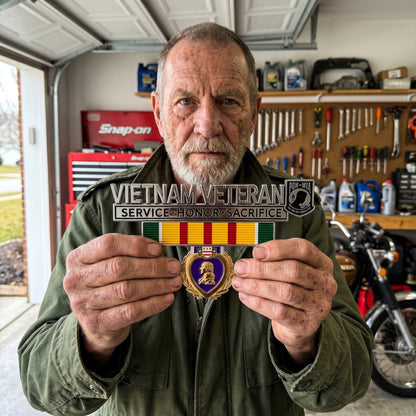 🎖️- Vietnam Veteran Tribute Car Emblem Metal Badge